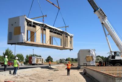 A crew from Pacific Modular Structures install buildings at the Nampa Campus on Wednesday Aug. 14.