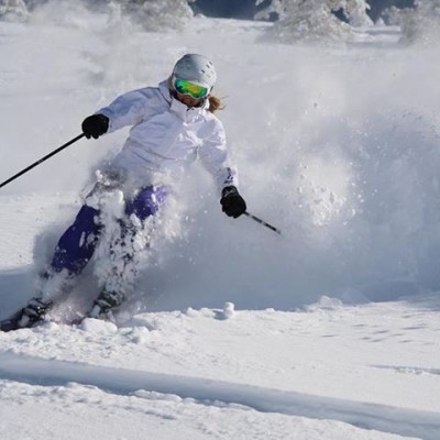 CWI alumna, Lynne Wieland, skiing