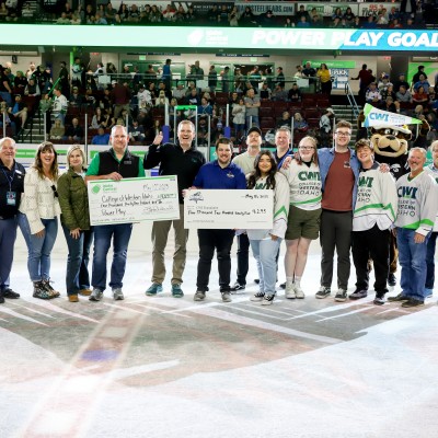 Check presentation on the ice