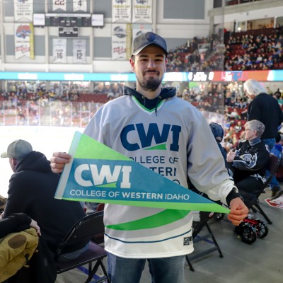 Student wins CWI jersey