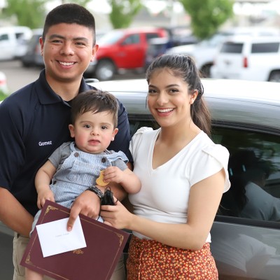Law Enforcement graduate, Tomas Gomez, and his family