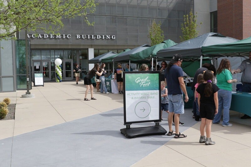 Event in front of the Academic building
