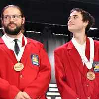 Thomas Bu Morrisoroe and Samuel McKinley with their medals