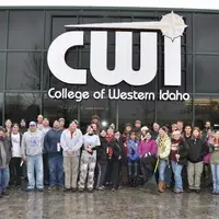 Img 20131116 stu rakeup 1