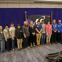 New cohor of apprentices posing for a picture