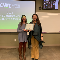 Michal Yadlin receiving an award