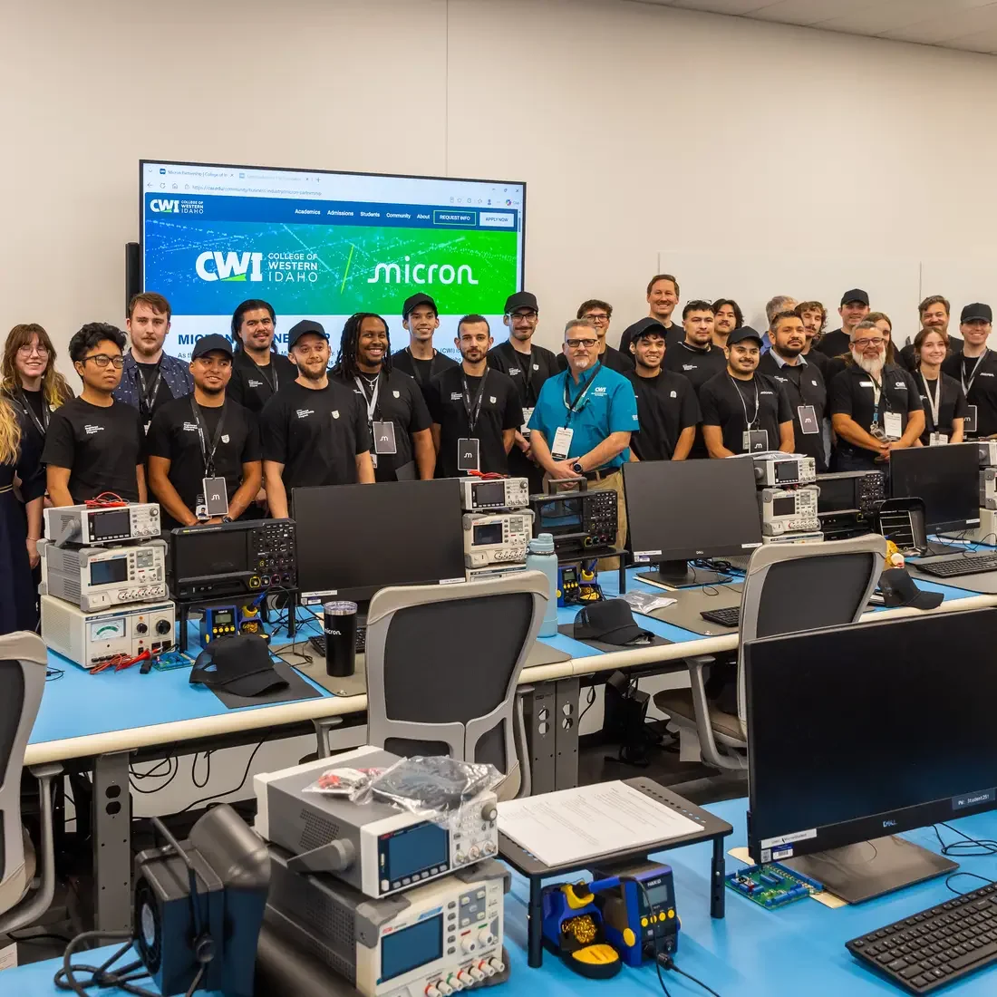 CWI Sixth Cohort in CWI Classroom space