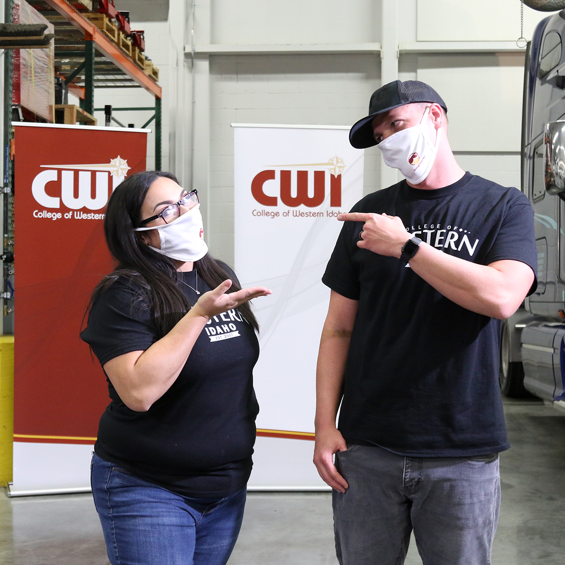 CWI graduates, Andde Mendez and Shane Larson