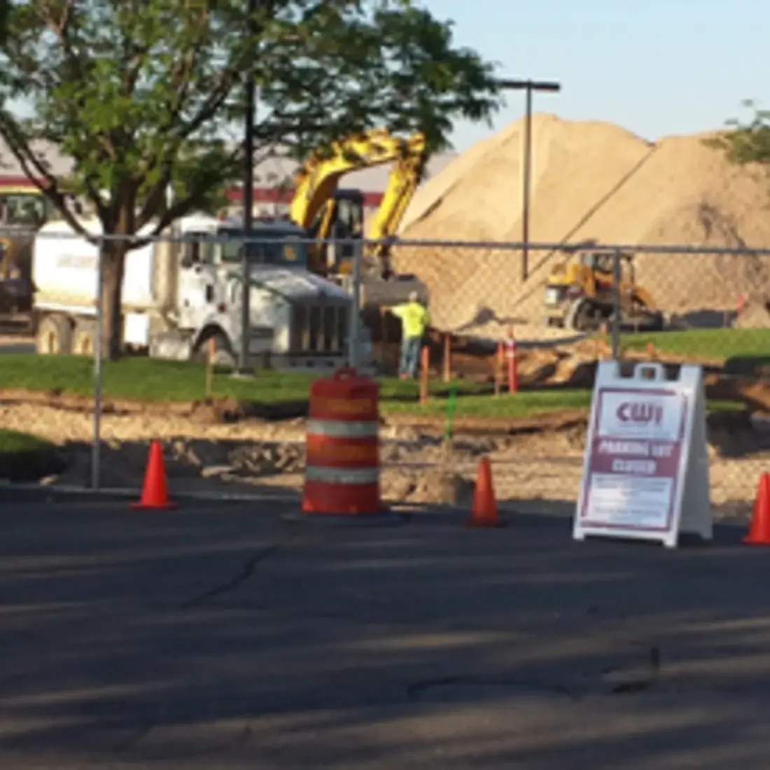Parking lot closed sign