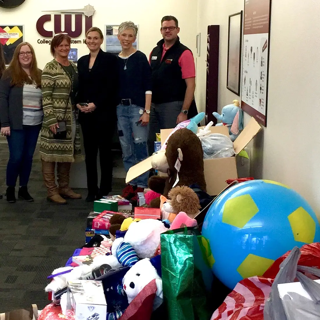 Thanks to everyone who contributed to the 300 gifts collected for the College of Western Idaho Giving Tree!