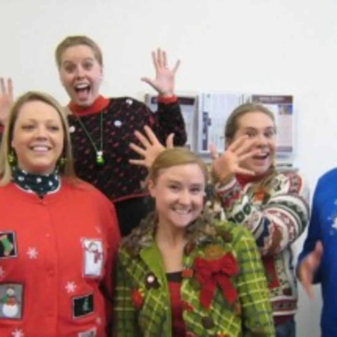 Img 20121214 emp uglysweatercontest 30