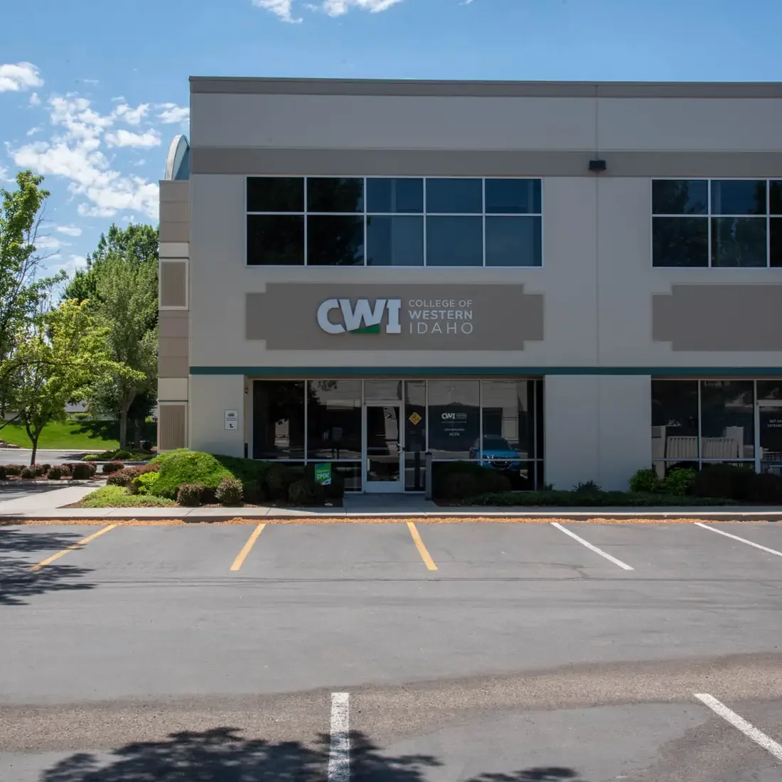 CWI Ada County Center Lynx Building