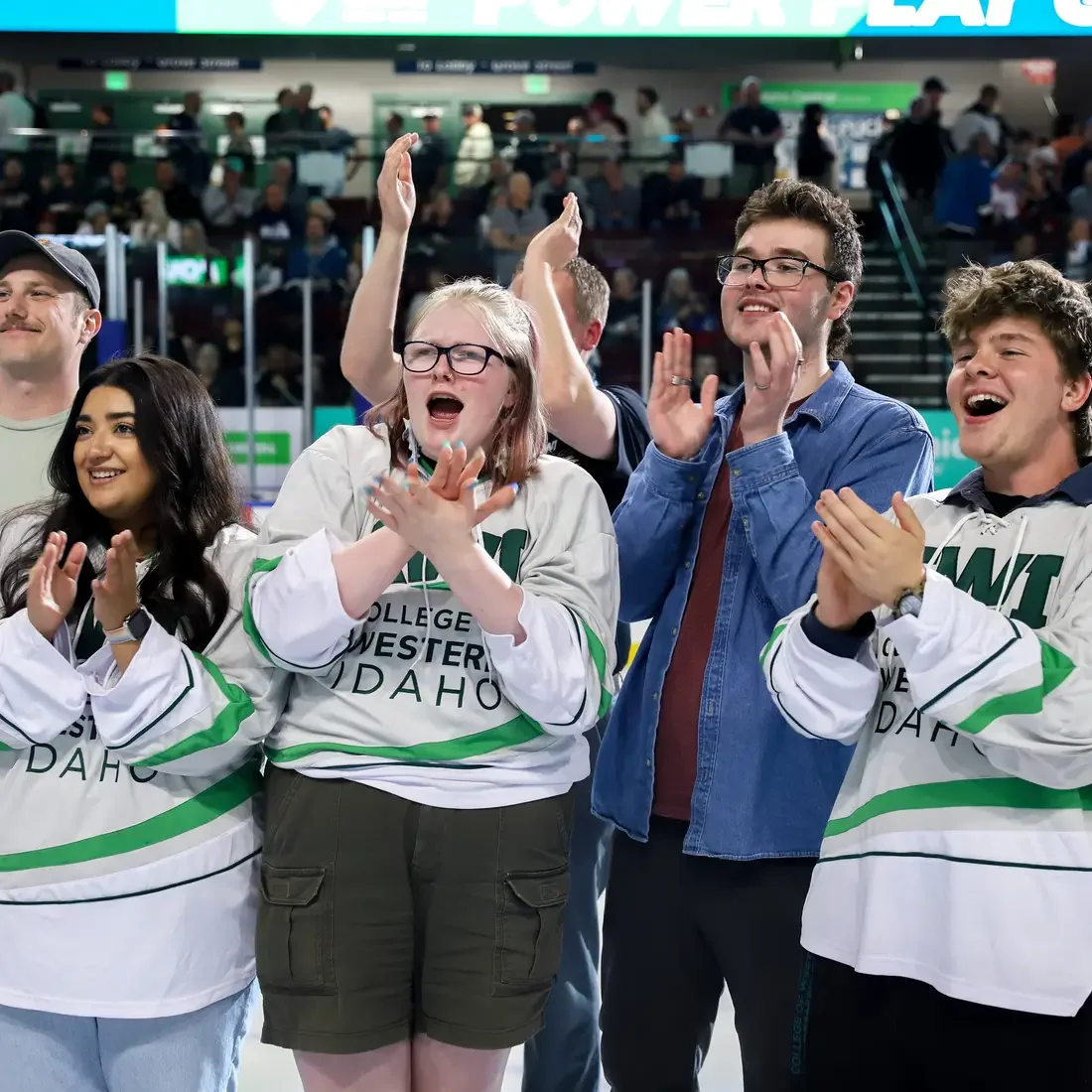 Students cheer on at Idaho Steelheads game