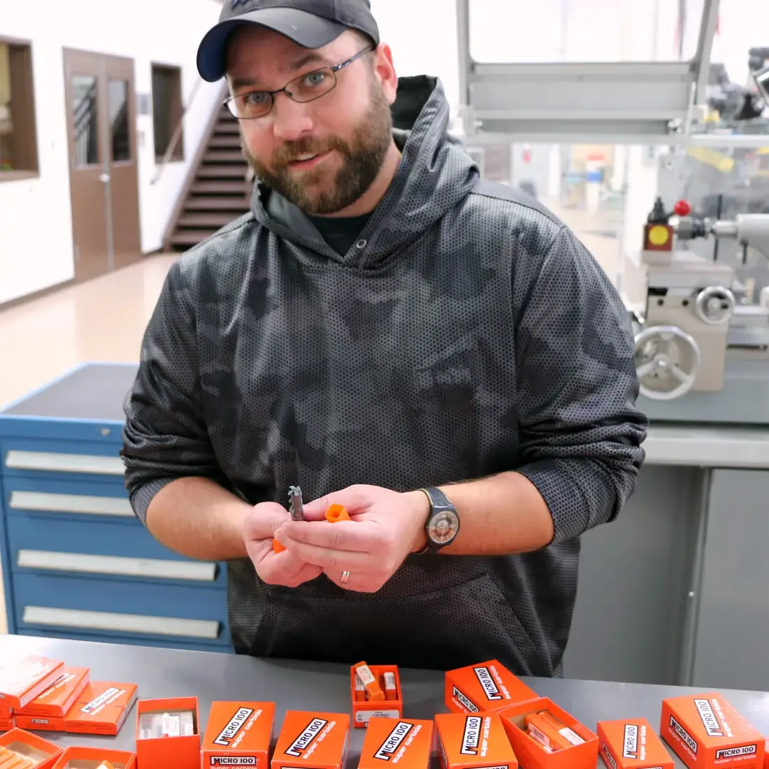 Student in Machine Tool lab
