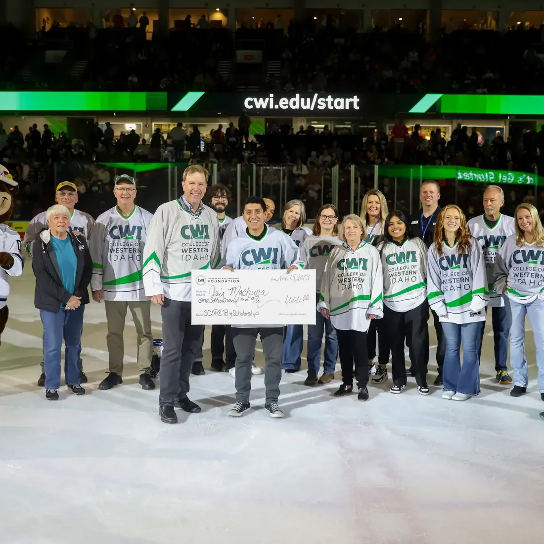 Check presentation on the ice
