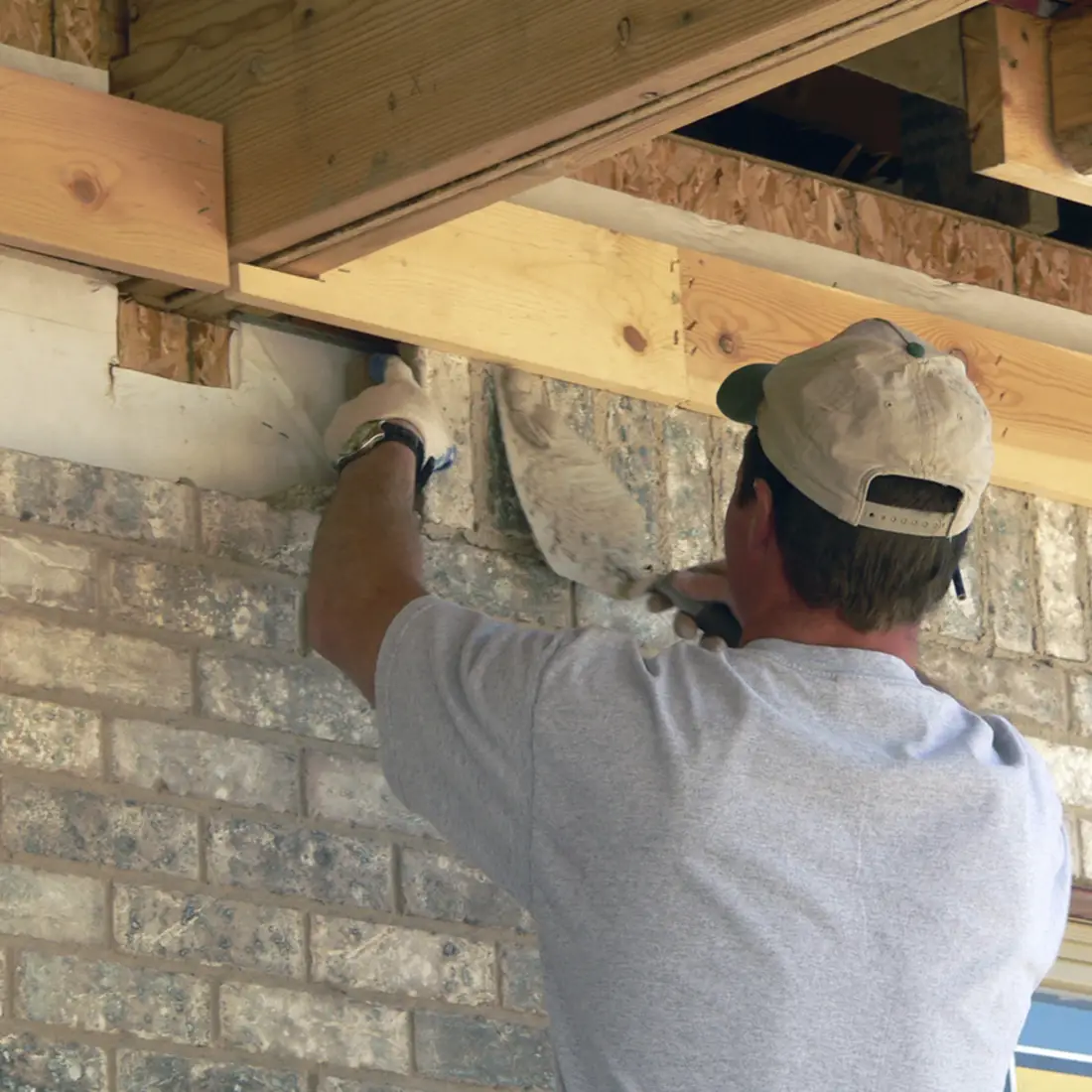 masonry worker