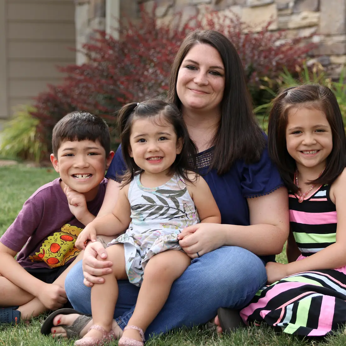 Jessica Faaofo, a 2019-2020 scholarship recipient, and her three children