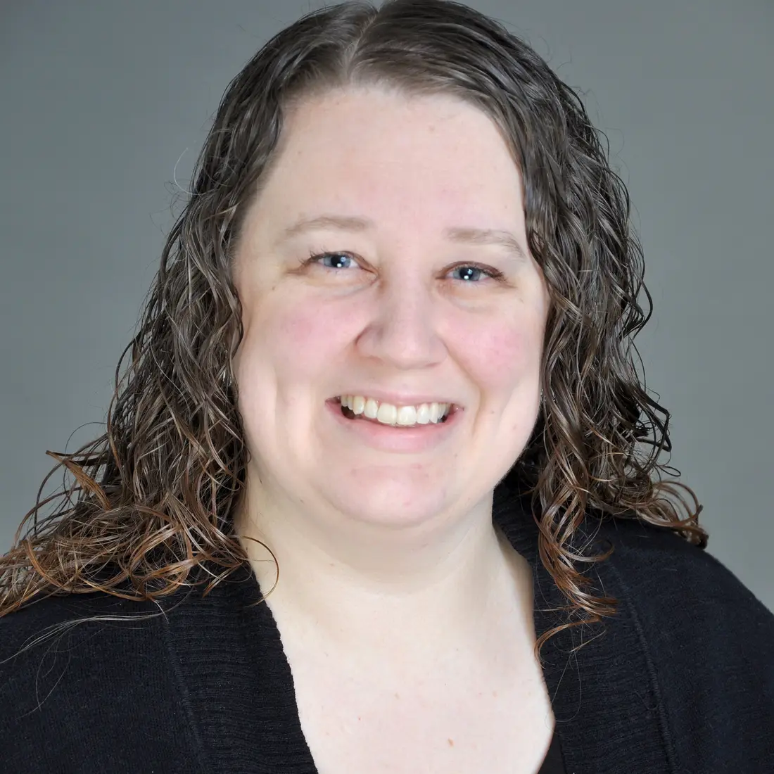 A headshot of Lynne Tucker.