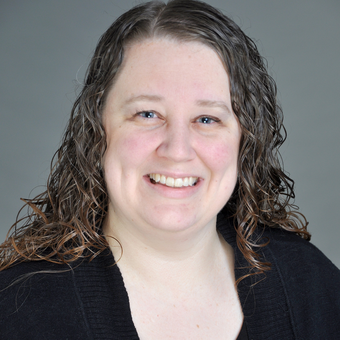 A headshot of Lynne Tucker.