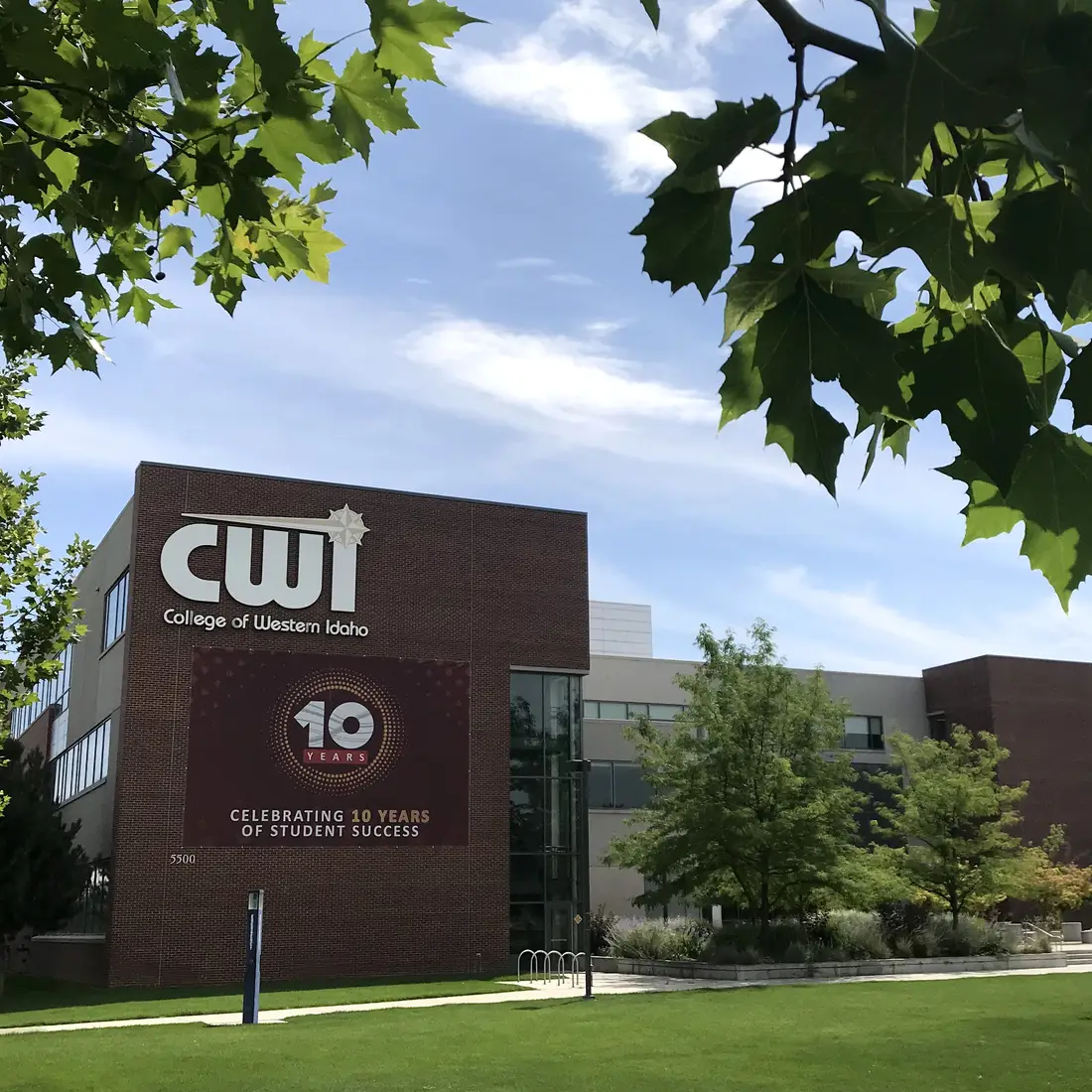 Exterior of CWI's Nampa Campus Administration Building