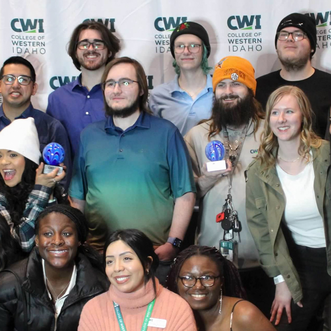 Students pose for a photo at Student Leadership Banquet
