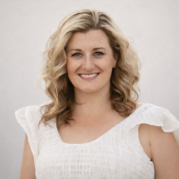 Headshot of Megyn Flood