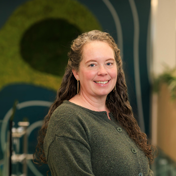Headshot of Anna Bogen