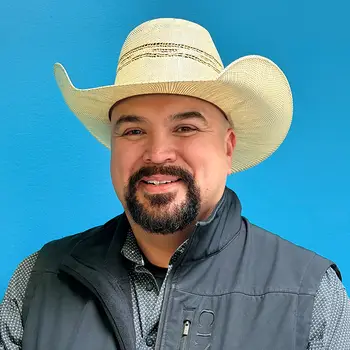 Headshot of Esteban Paredes