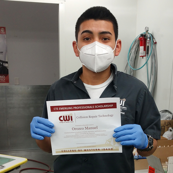 2020-2021 Emerging Professional, Manuel Orozco