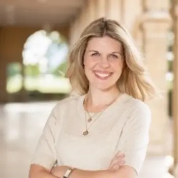 Headshot of Alison Patt