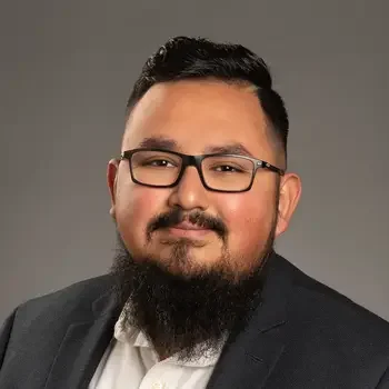 Headshot of Chewy Alvarez