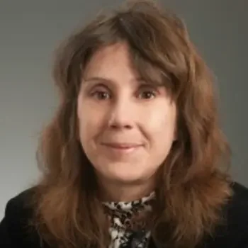 Headshot of Erin Anchustegui