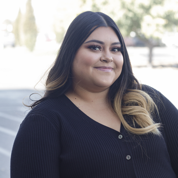 Headshot of Arianna Navarro
