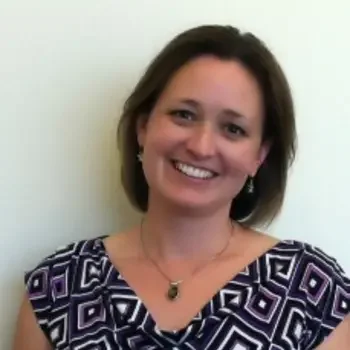 Headshot of Courtney Colby Bond