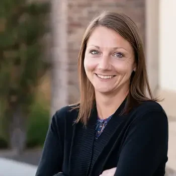 Headshot of Stephanie Boren