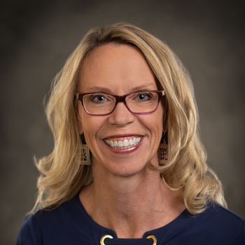 Headshot of Nicole Bradshaw