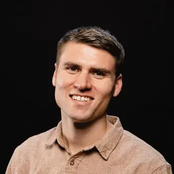 Headshot of Brandon Deshazer