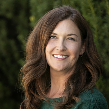 Christina Miller headshot