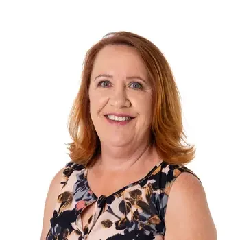 Headshot of Laura Bagley