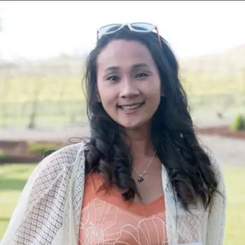 Headshot of Denali Minnick