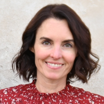 Headshot of Maria Aldinger