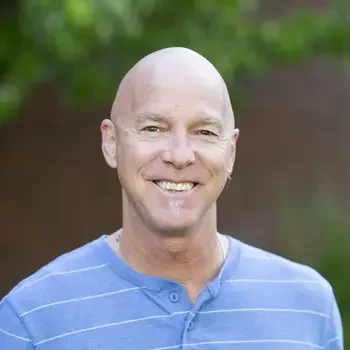 Headshot of Dan Garrity