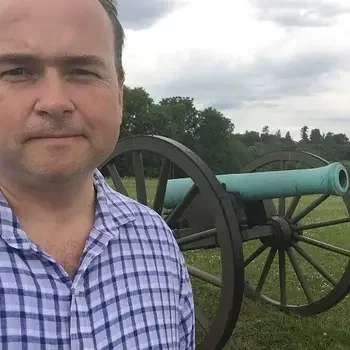 Headshot of Cody Carlson