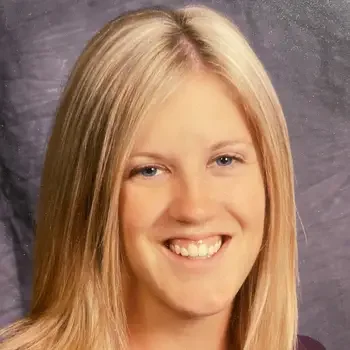 Headshot of Jolie Hultner