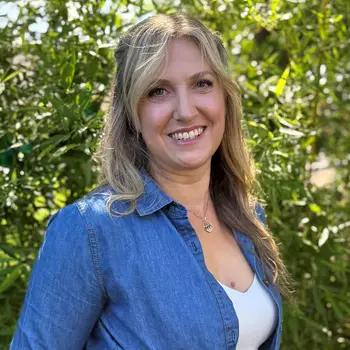 Headshot of Erin Herland