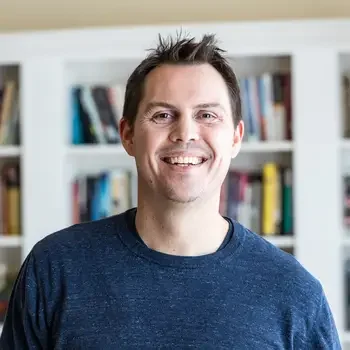 Headshot of Kenton Lee