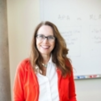 Headshot of Lesley McCandless