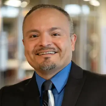 Headshot of Luis Caloca