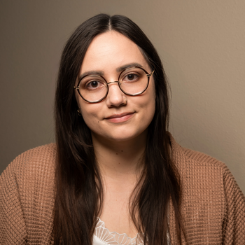 Headshot of Maggie Sennesael