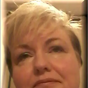 Headshot of Annette Grove